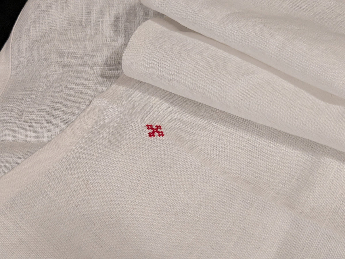 Amice Def Traditional Linen Amice – Ordo Melchisedech Clerical Attire and Vestments