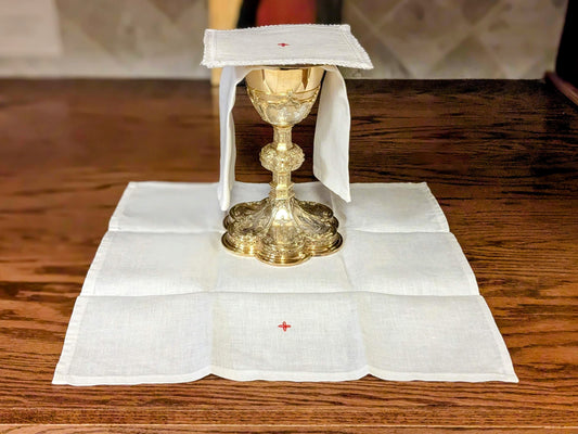 Complete Sacred Linen Set