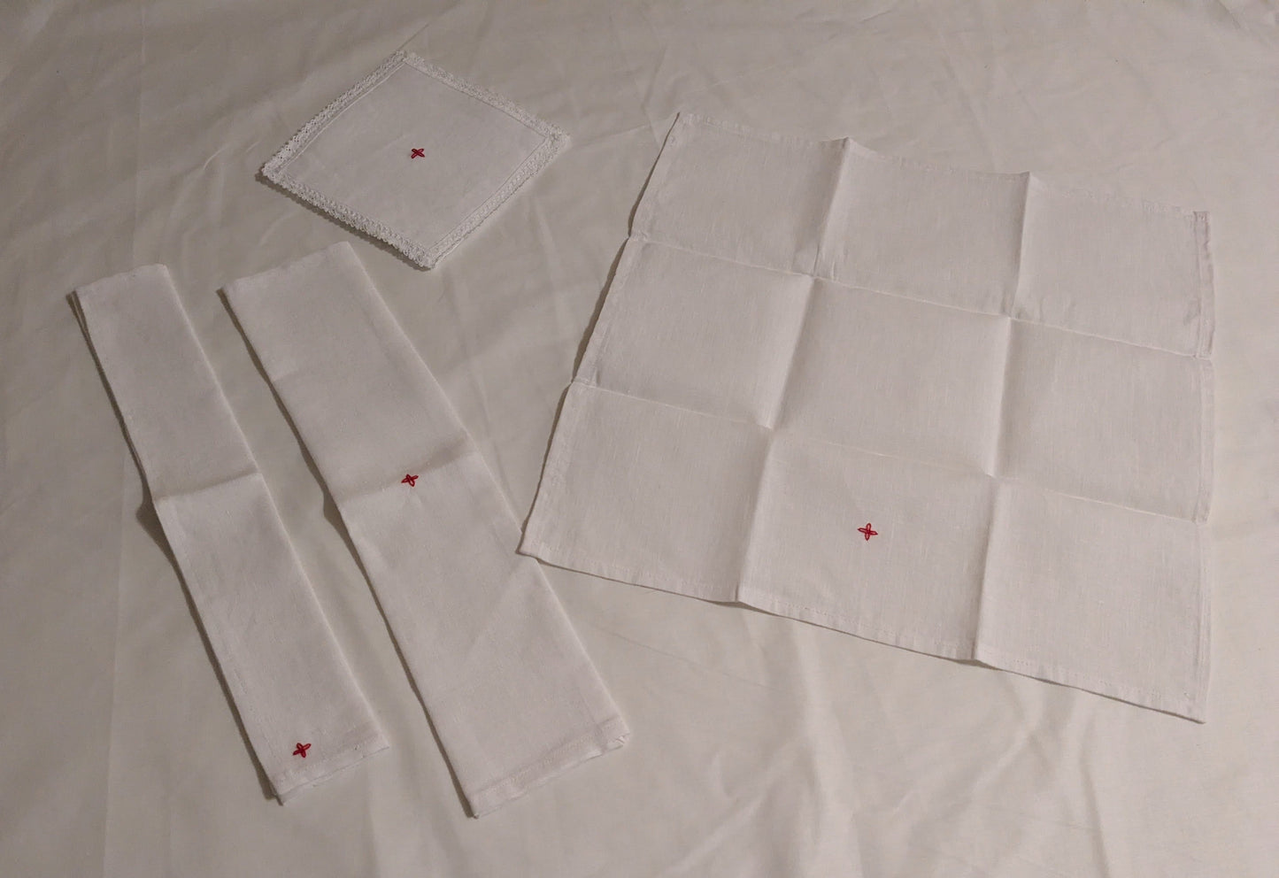 Complete Sacred Linen Set