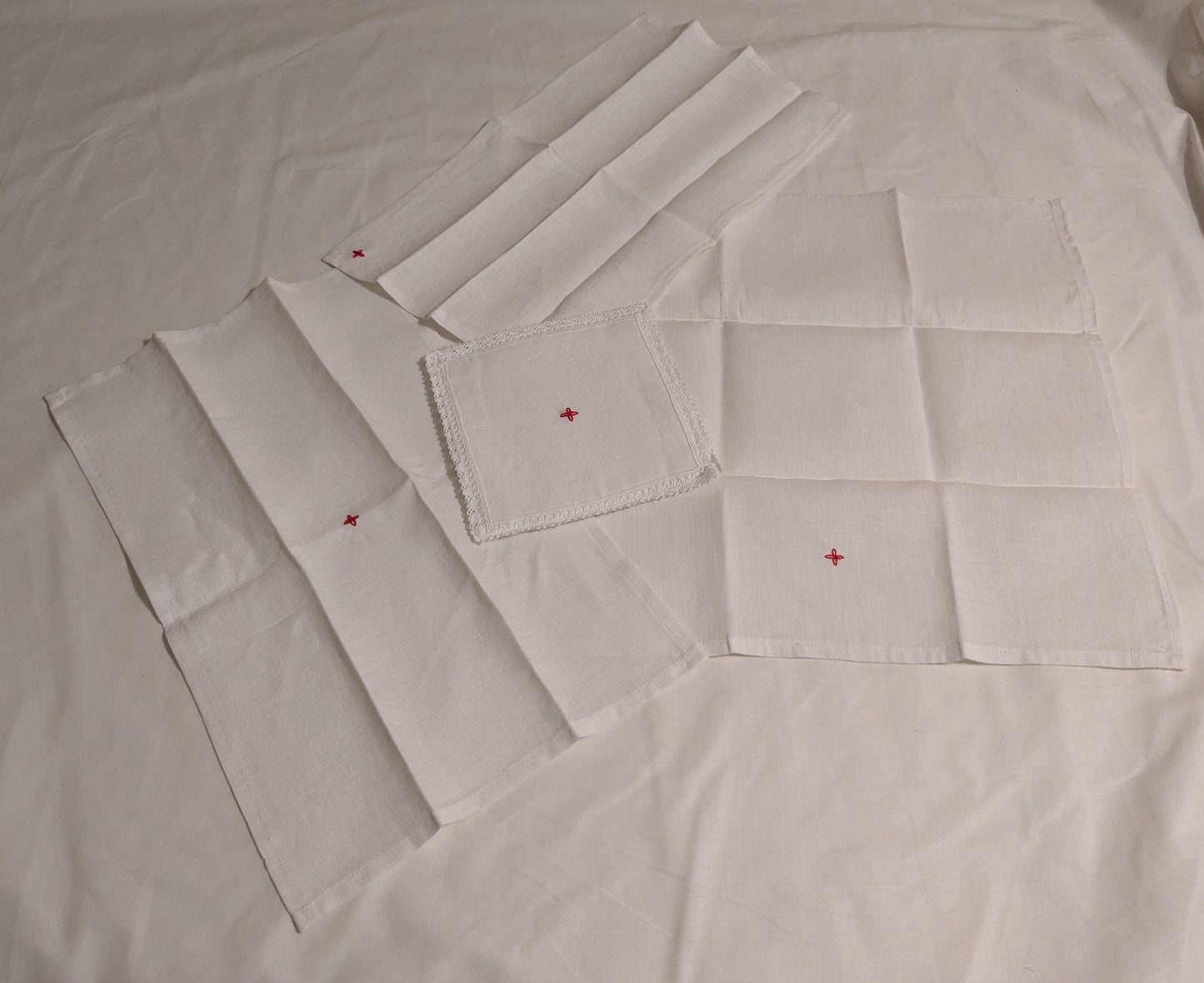 Complete Sacred Linen Set